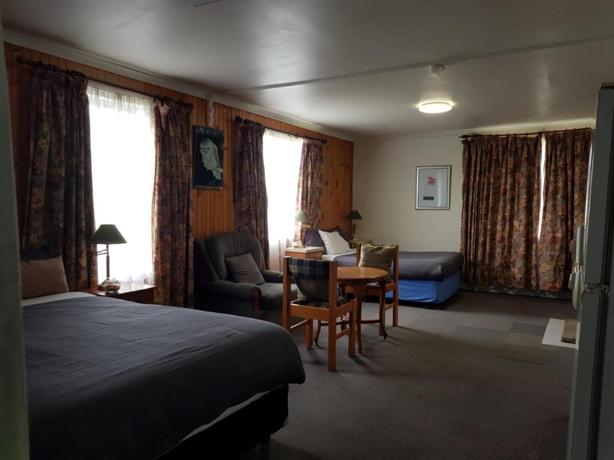 Clunes Motel Екстериор снимка